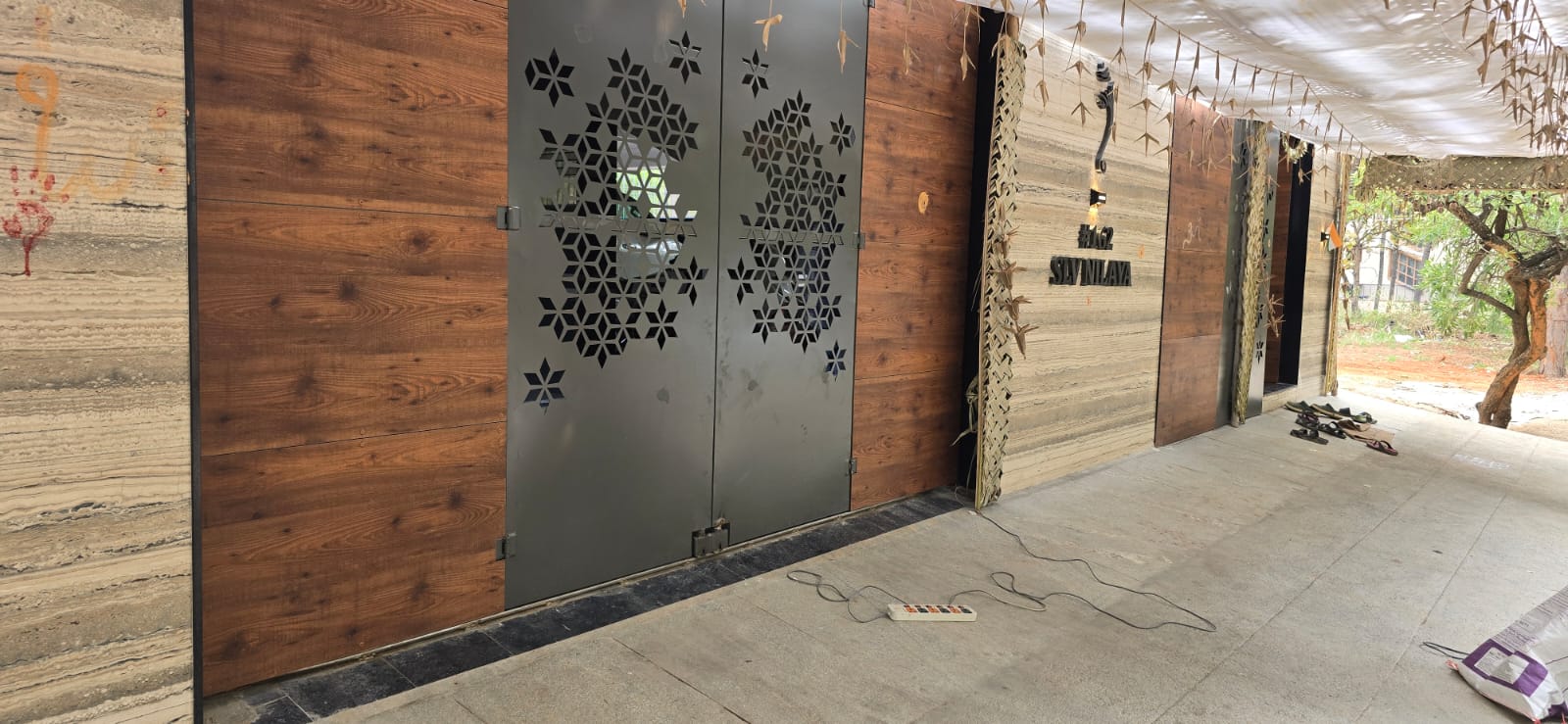 Custom decorative metal entrance gate